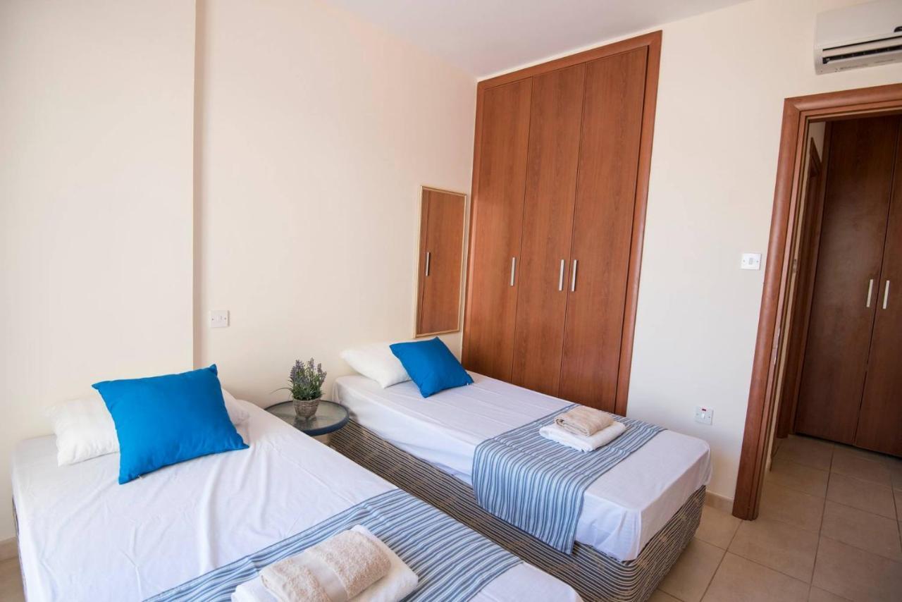 Apartments For Holidays Paralimni Exterior photo